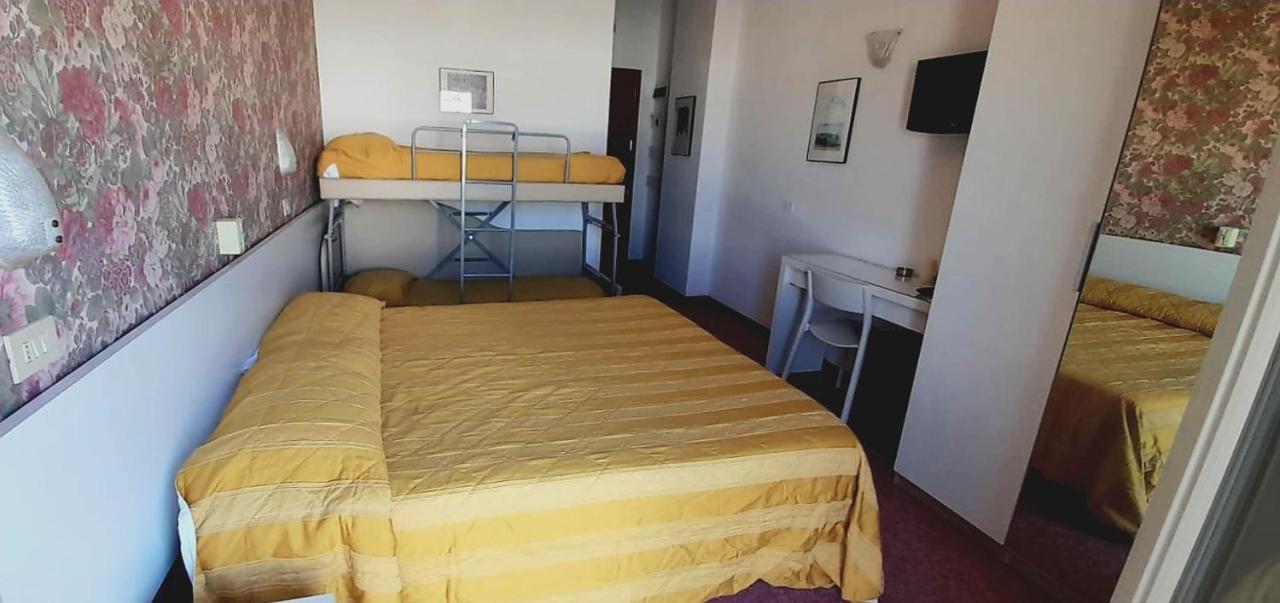 Hotel Igea Spiaggia Bellaria – Igea Marina Kültér fotó